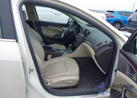 2012 Buick Regal Turbo - Premium 2 из США, поврежденный, VIN 2G4GT5GVXC9213421